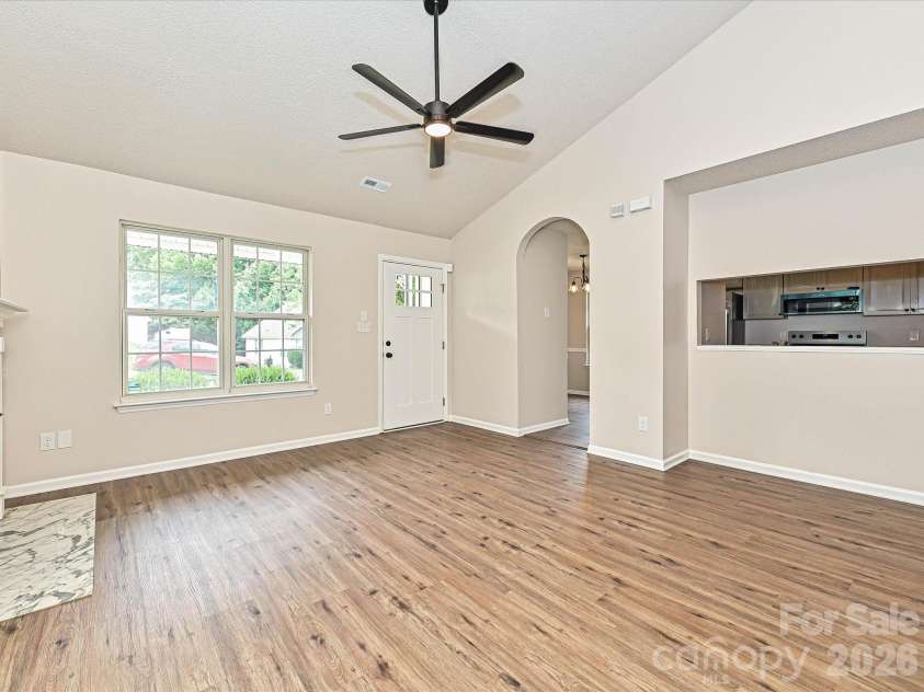 3629 Silver Ore Lane, Charlotte, NC 28216.  MLS# CAR4384203, YatesRealty ID 31360. 