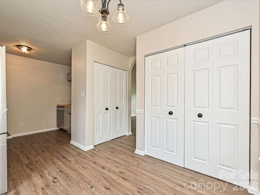 3629 Silver Ore Lane, Charlotte, NC 28216.  MLS# CAR4384203, YatesRealty ID 31360. 
