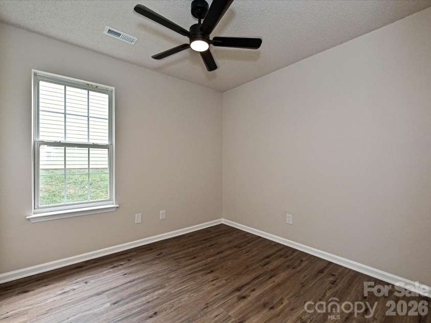 3629 Silver Ore Lane, Charlotte, NC 28216.  MLS# CAR4384203, YatesRealty ID 31360. 