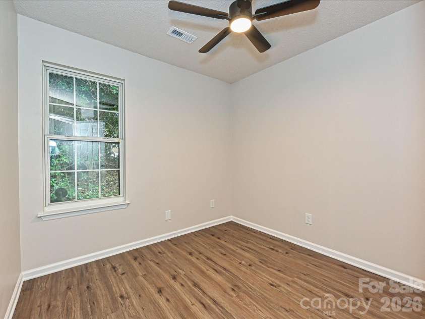 3629 Silver Ore Lane, Charlotte, NC 28216.  MLS# CAR4384203, YatesRealty ID 31360. 