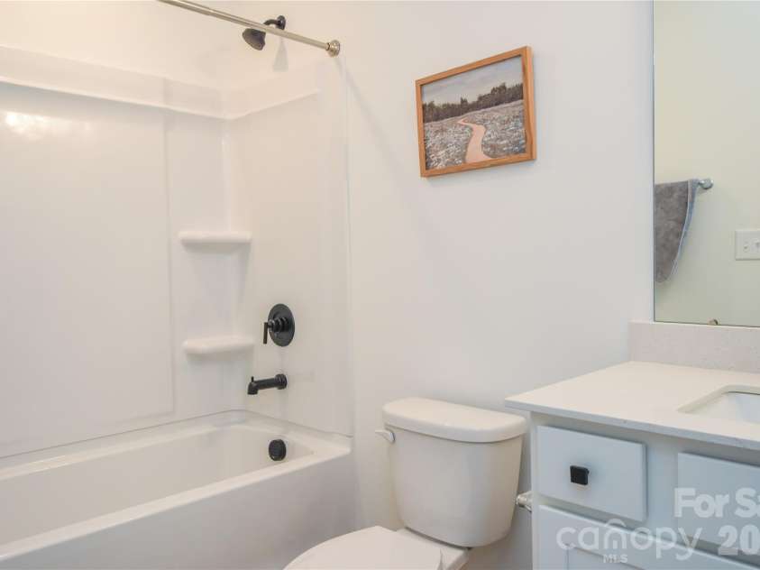 128 Ballantree Road, Mooresville, NC 28115.  MLS# CAR4383395, YatesRealty ID 31361. 