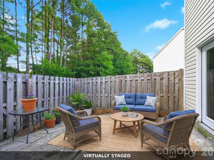 242 Water Oak Drive, Pineville, NC 28134.  MLS# CAR4394737, YatesRealty ID 31362. 