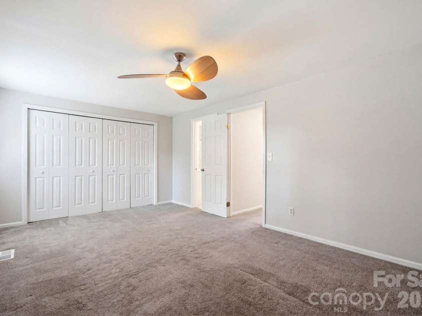 242 Water Oak Drive, Pineville, NC 28134.  MLS# CAR4394737, YatesRealty ID 31362. Primary