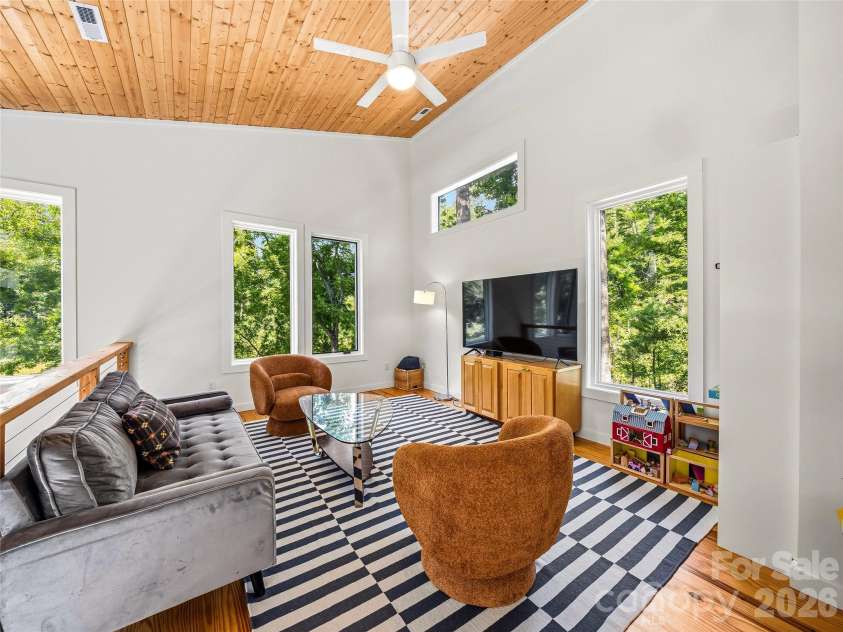252 & 254 Shope Creek Road, Asheville, NC 28805.  MLS# CAR4391112, YatesRealty ID 31364. 252 Second Floor Loft