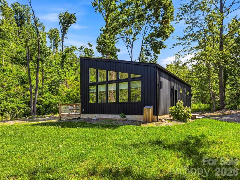 252 & 254 Shope Creek Road, Asheville, NC 28805.  MLS# CAR4391112, YatesRealty ID 31364. 254 Side