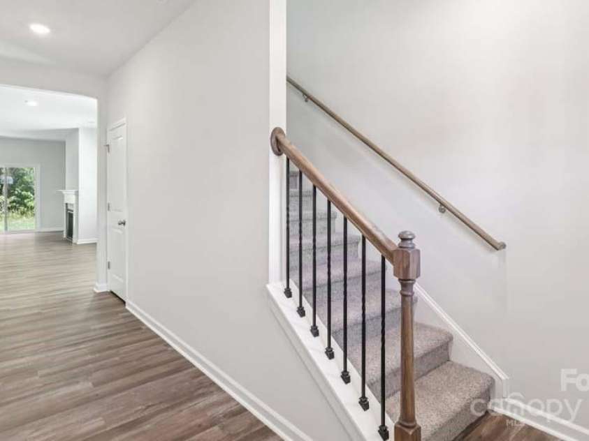 231 Giant Oak Avenue, Statesville, NC 28677.  MLS# CAR4254227, YatesRealty ID 31365. 