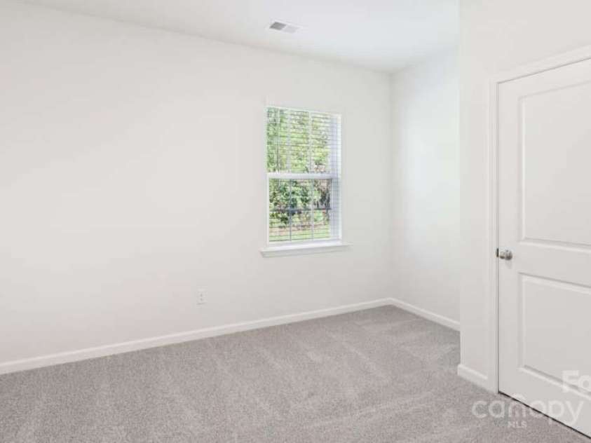 231 Giant Oak Avenue, Statesville, NC 28677.  MLS# CAR4254227, YatesRealty ID 31365. 