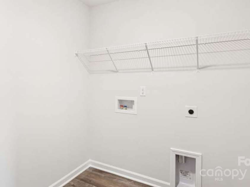 231 Giant Oak Avenue, Statesville, NC 28677.  MLS# CAR4254227, YatesRealty ID 31365. 