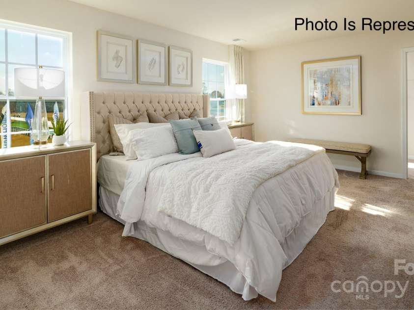 231 Giant Oak Avenue, Statesville, NC 28677.  MLS# CAR4254227, YatesRealty ID 31365. Primary Suite