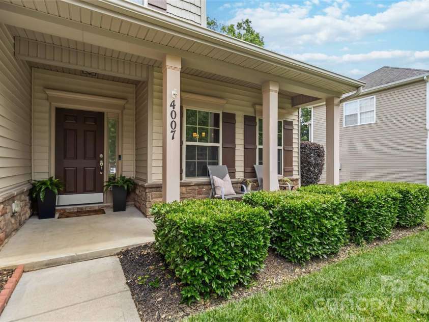 4007 Cloud View Lane, Indian Trail, NC 28079.  MLS# CAR4394294, YatesRealty ID 31366. Covered front porch