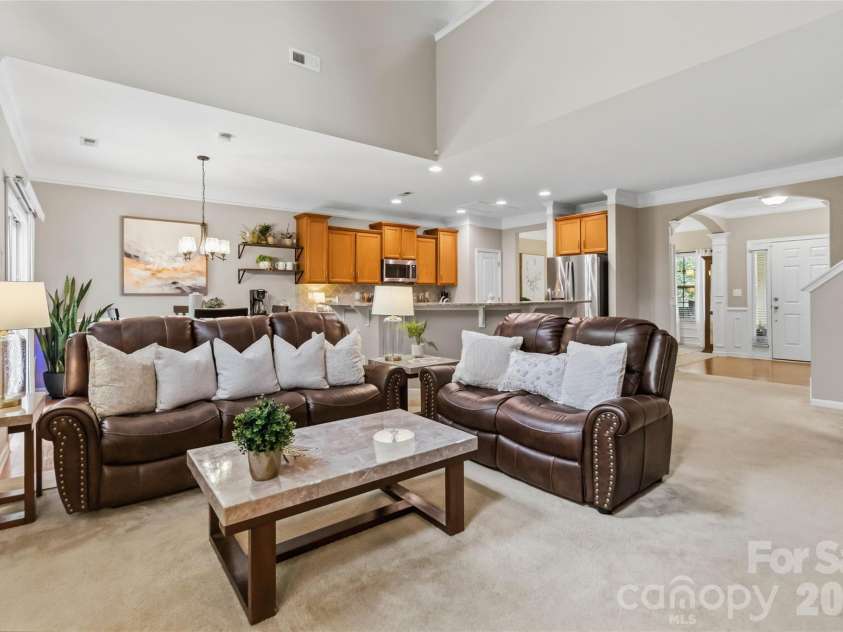4007 Cloud View Lane, Indian Trail, NC 28079.  MLS# CAR4394294, YatesRealty ID 31366. Light and bright with ample space