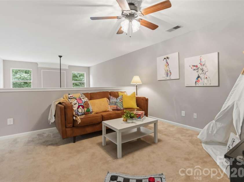 4007 Cloud View Lane, Indian Trail, NC 28079.  MLS# CAR4394294, YatesRealty ID 31366. Perfect flex space to suit your individual needs