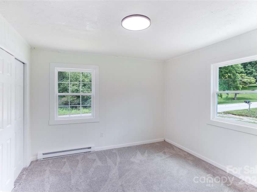 76 Trent Road, Brevard, NC 28712.  MLS# CAR4275509, YatesRealty ID 31366. 