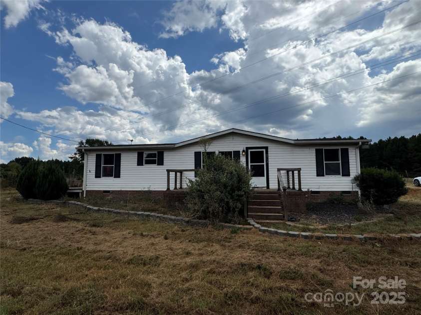 2743 Mccraw Road, Mooresboro, NC 28114.  MLS# CAR4284758, YatesRealty ID 31367. 