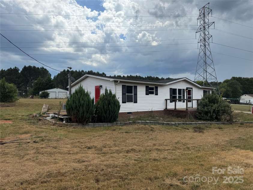 2743 Mccraw Road, Mooresboro, NC 28114.  MLS# CAR4284758, YatesRealty ID 31367. 