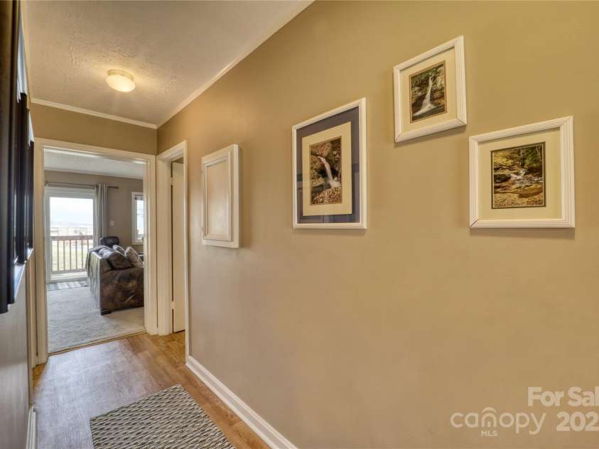 105 Sugar Ski Drive, Banner Elk, NC 28604.  MLS# CAR4288591, YatesRealty ID 31369. 