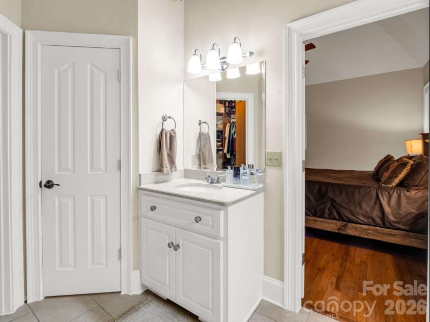 45 Brown Bear Ridge Trail, Zirconia, NC 28790.  MLS# CAR4405403, YatesRealty ID 3137. 