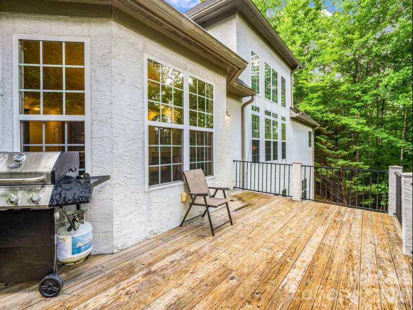 45 Brown Bear Ridge Trail, Zirconia, NC 28790.  MLS# CAR4405403, YatesRealty ID 3137. 