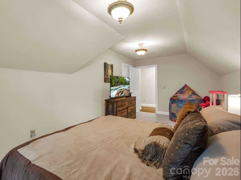 45 Brown Bear Ridge Trail, Zirconia, NC 28790.  MLS# CAR4405403, YatesRealty ID 3137. 