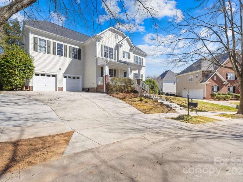 9433 Gilpatrick Lane, Huntersville, NC 28078.  MLS# CAR4231980, YatesRealty ID 3137. 