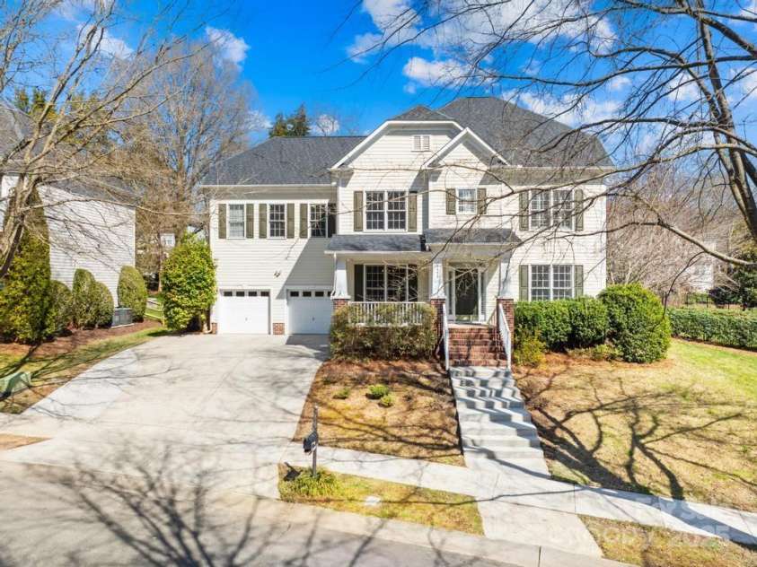 9433 Gilpatrick Lane, Huntersville, NC 28078.  MLS# CAR4231980, YatesRealty ID 3137. Beautiful 5BD/2.5BA home with nearly 3,000 sqft of heated living space located in the sought after Macaulay Community in Huntersville