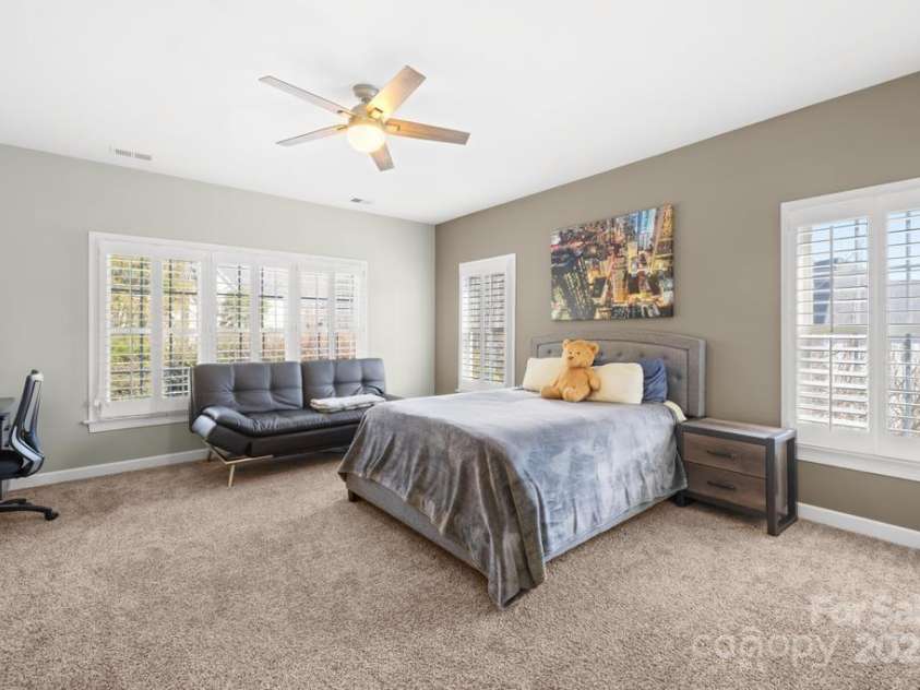 9433 Gilpatrick Lane, Huntersville, NC 28078.  MLS# CAR4231980, YatesRealty ID 3137. Oversized 5th Bd or Bonus room