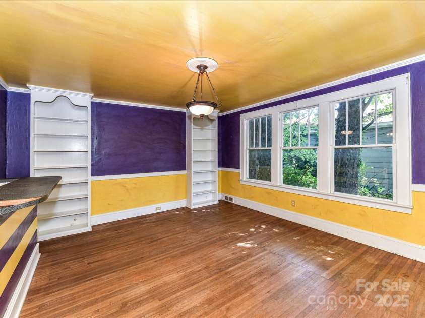 1119 Lomax Avenue, Charlotte, NC 28211.  MLS# CAR4286732, YatesRealty ID 31370. Dining Area with built ins!