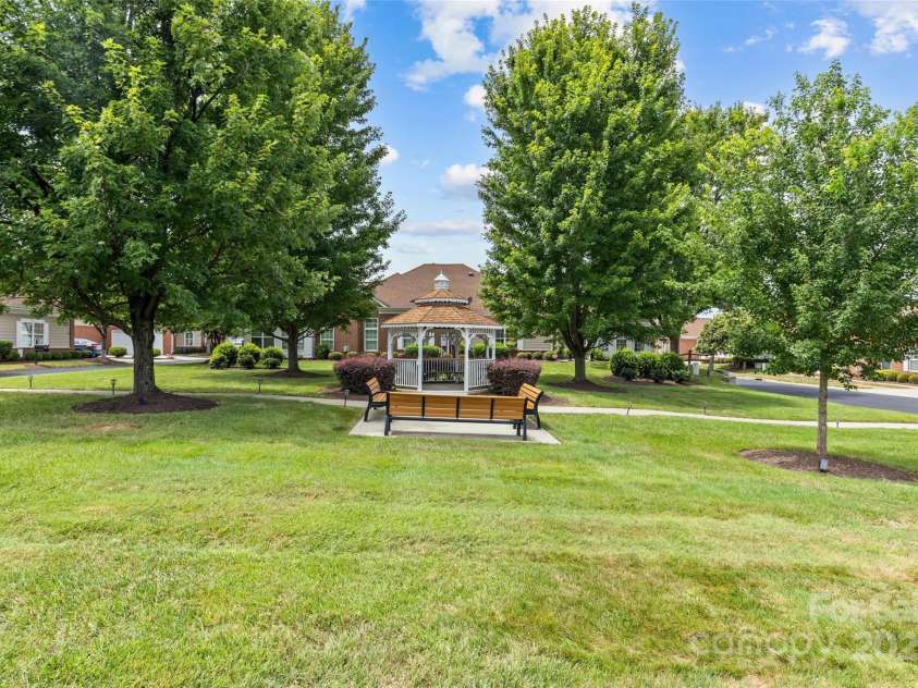 3270 Abbey Walk Lane, Matthews, NC 28105.  MLS# CAR4288401, YatesRealty ID 31371. Neighborhood gazebo