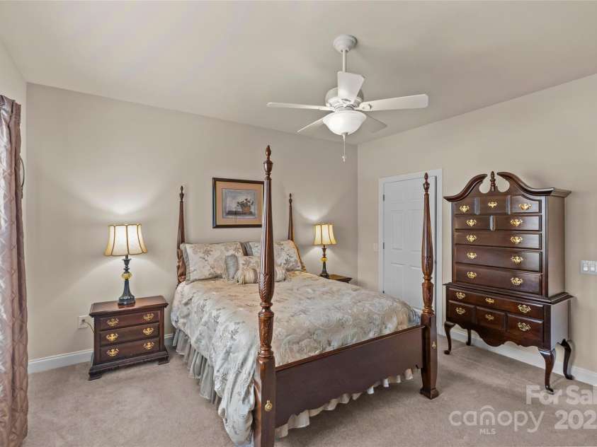 3270 Abbey Walk Lane, Matthews, NC 28105.  MLS# CAR4288401, YatesRealty ID 31371. Secondary bedroom