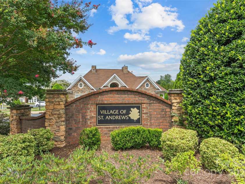 3270 Abbey Walk Lane, Matthews, NC 28105.  MLS# CAR4288401, YatesRealty ID 31371. Village of St Andrews