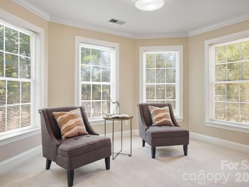 7126 Weddington Brook Drive, Matthews, NC 28104.  MLS# CAR4380295, YatesRealty ID 31371. 