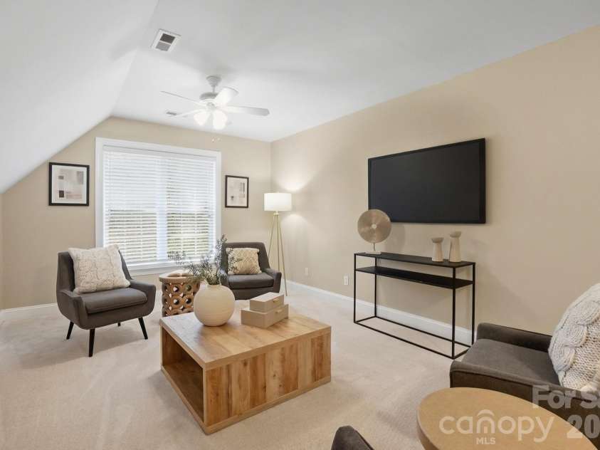 7126 Weddington Brook Drive, Matthews, NC 28104.  MLS# CAR4380295, YatesRealty ID 31371. 