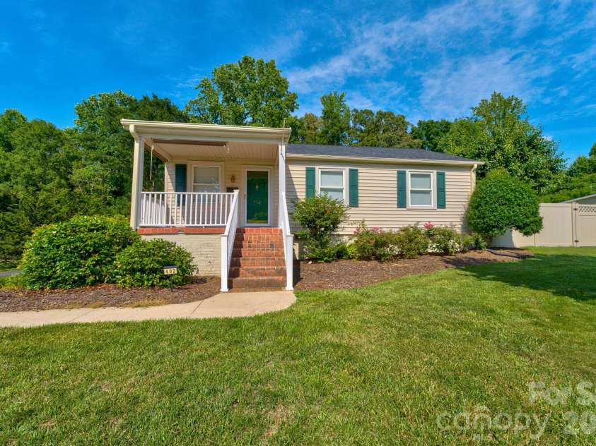 402 Houser Street, Cherryville, NC 28021.  MLS# CAR4393371, YatesRealty ID 31372. 