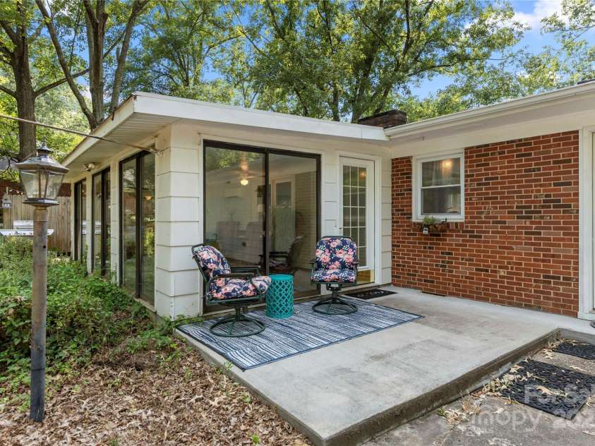 725 Plantation Road, Lancaster, SC 29720.  MLS# CAR4278897, YatesRealty ID 31372. 