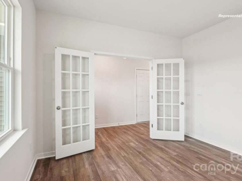 5244 Reedy Ridge Road, Charlotte, NC 28215.  MLS# CAR4269019, YatesRealty ID 31373. 