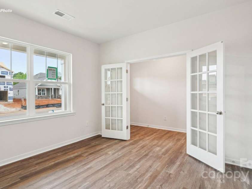 5244 Reedy Ridge Road, Charlotte, NC 28215.  MLS# CAR4269019, YatesRealty ID 31373. 