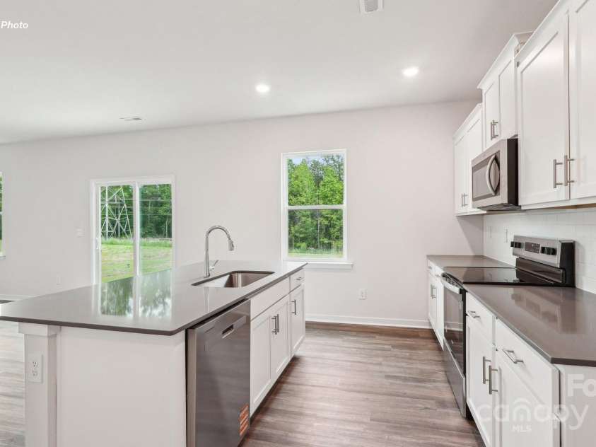 5244 Reedy Ridge Road, Charlotte, NC 28215.  MLS# CAR4269019, YatesRealty ID 31373. 