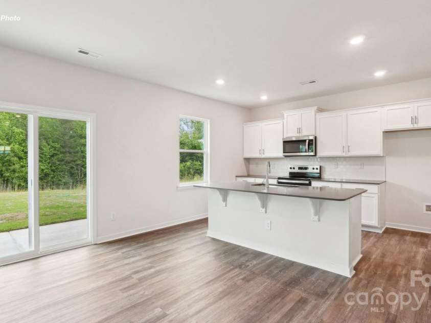 5244 Reedy Ridge Road, Charlotte, NC 28215.  MLS# CAR4269019, YatesRealty ID 31373. 