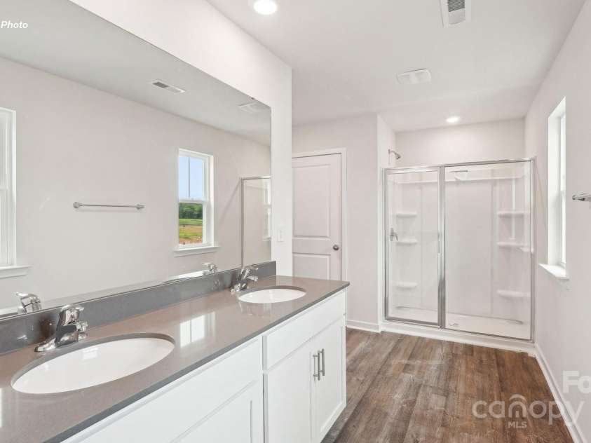 5244 Reedy Ridge Road, Charlotte, NC 28215.  MLS# CAR4269019, YatesRealty ID 31373. 