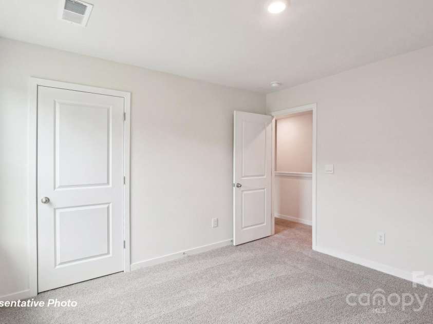 5244 Reedy Ridge Road, Charlotte, NC 28215.  MLS# CAR4269019, YatesRealty ID 31373. 