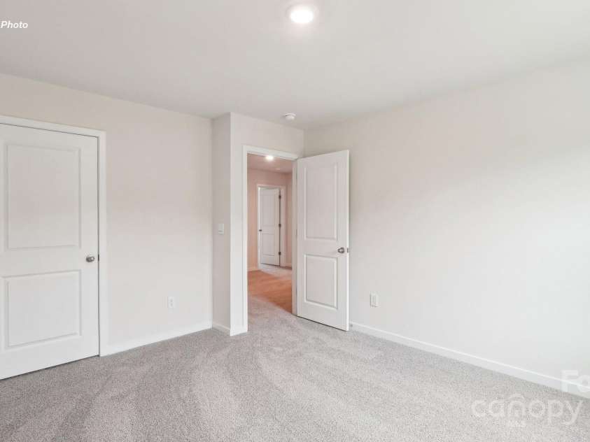 5244 Reedy Ridge Road, Charlotte, NC 28215.  MLS# CAR4269019, YatesRealty ID 31373. 