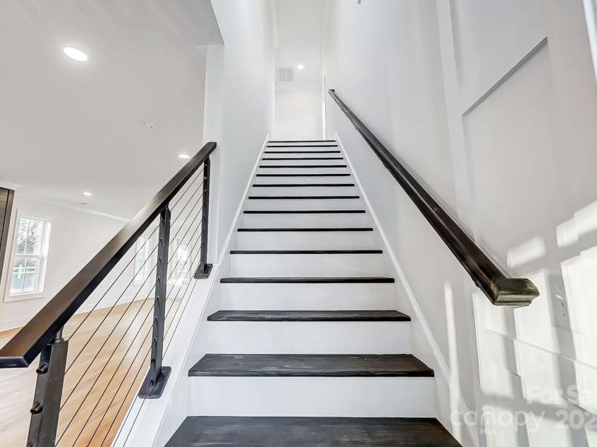 901 Edgemont Avenue, Belmont, NC 28012.  MLS# CAR4204601, YatesRealty ID 31374. 