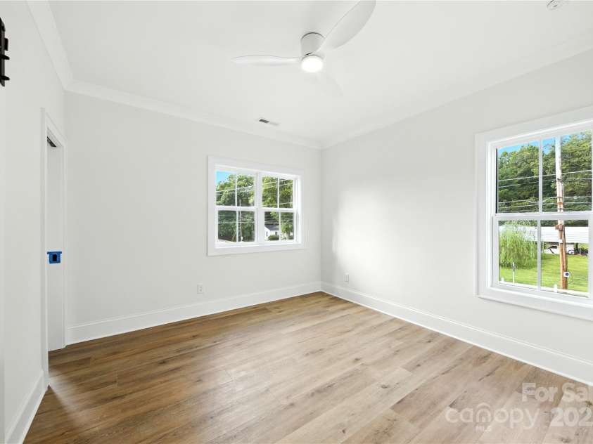 901 Edgemont Avenue, Belmont, NC 28012.  MLS# CAR4204601, YatesRealty ID 31374. Primary bedroom