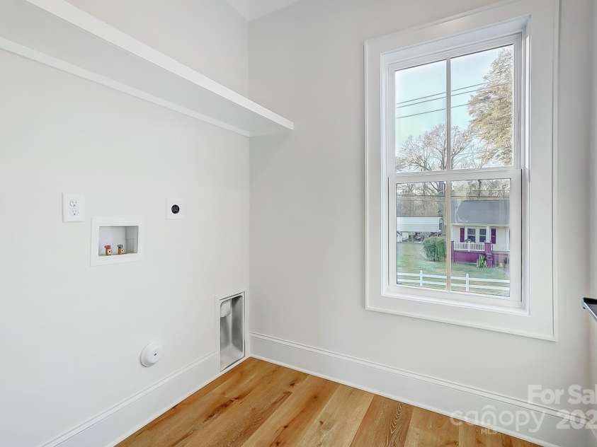 901 Edgemont Avenue, Belmont, NC 28012.  MLS# CAR4204601, YatesRealty ID 31374. Upstairs laundry