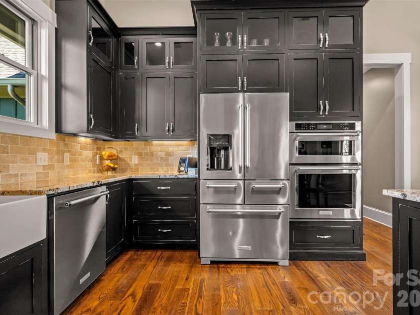 398 Mapleton Lane, Columbus, NC 28722.  MLS# CAR4393897, YatesRealty ID 31376. 
