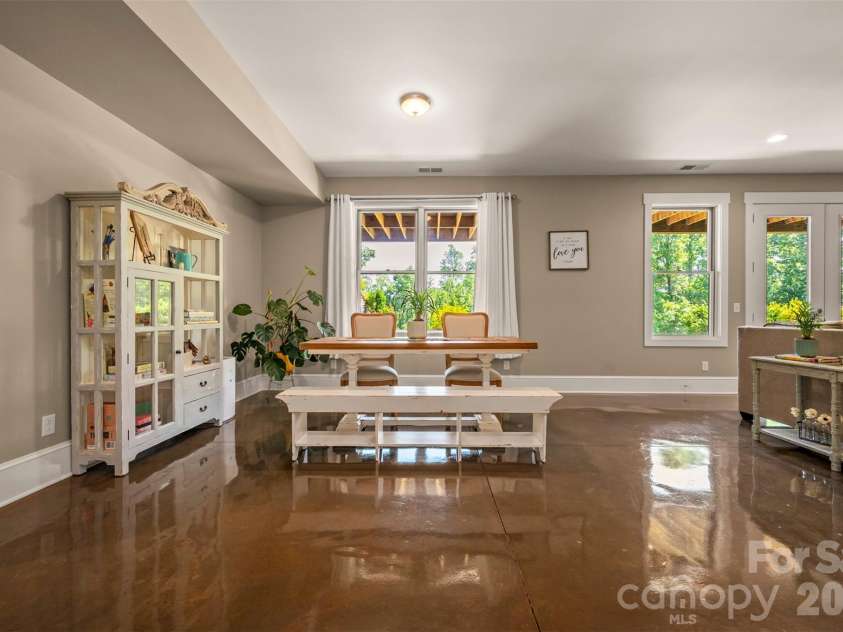 398 Mapleton Lane, Columbus, NC 28722.  MLS# CAR4393897, YatesRealty ID 31376. Dining area or craft room