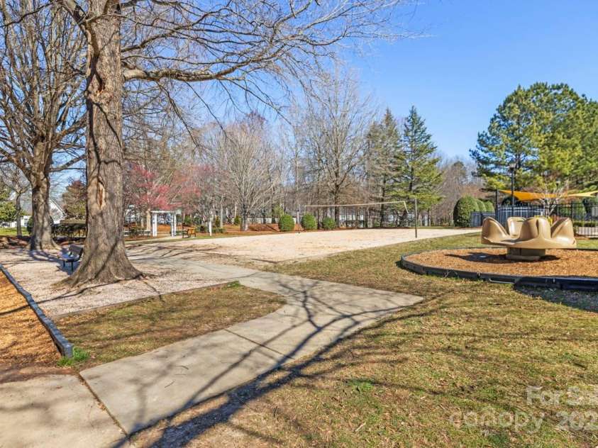 8802 Glenside Street, Huntersville, NC 28078.  MLS# CAR4225833, YatesRealty ID 31376. Neighborhood volleyball area.