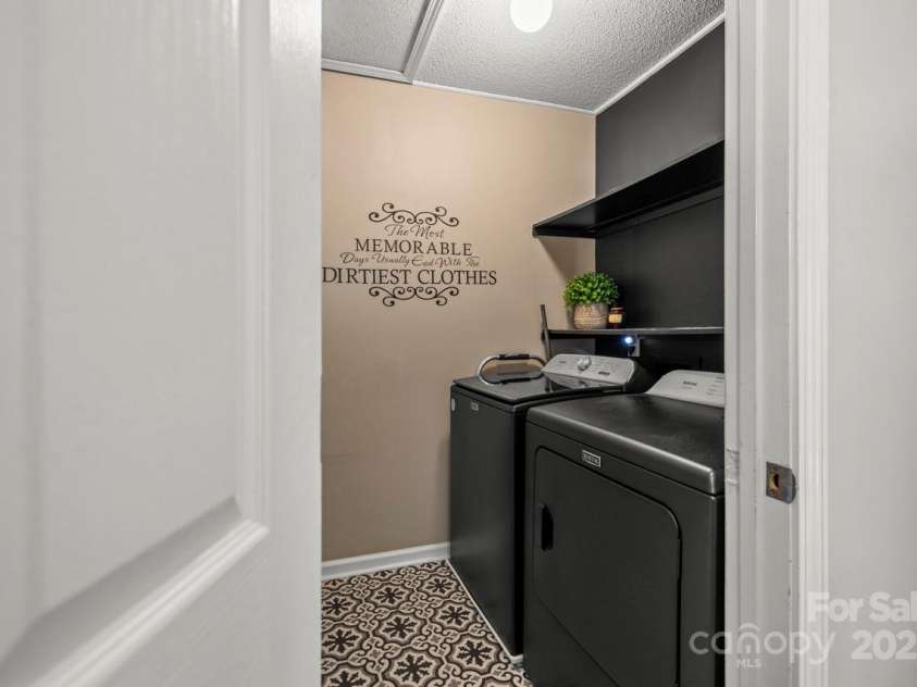 8802 Glenside Street, Huntersville, NC 28078.  MLS# CAR4316716, YatesRealty ID 31376. Convenient upstairs laundry room!