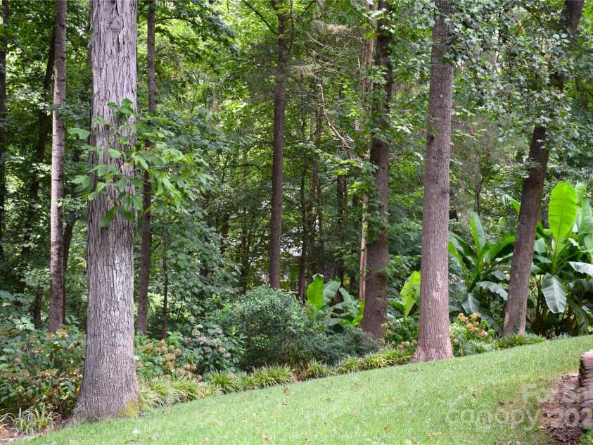 8802 Glenside Street, Huntersville, NC 28078.  MLS# CAR4316716, YatesRealty ID 31376. Fenced backyard features an exit out onto the Greenway!