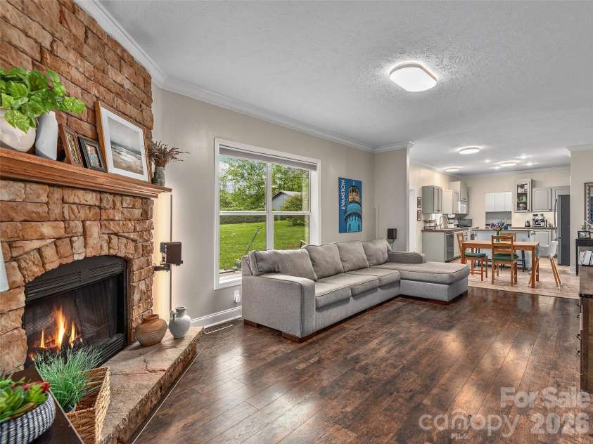 9 Cedar Hill Road, Asheville, NC 28806.  MLS# CAR4393042, YatesRealty ID 31377. 